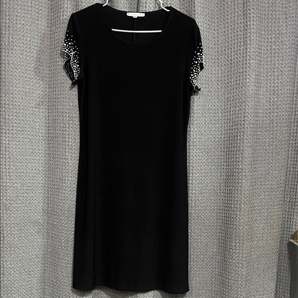 🖤Annalee + Hope Black Dress with Embellished Sleeves🖤